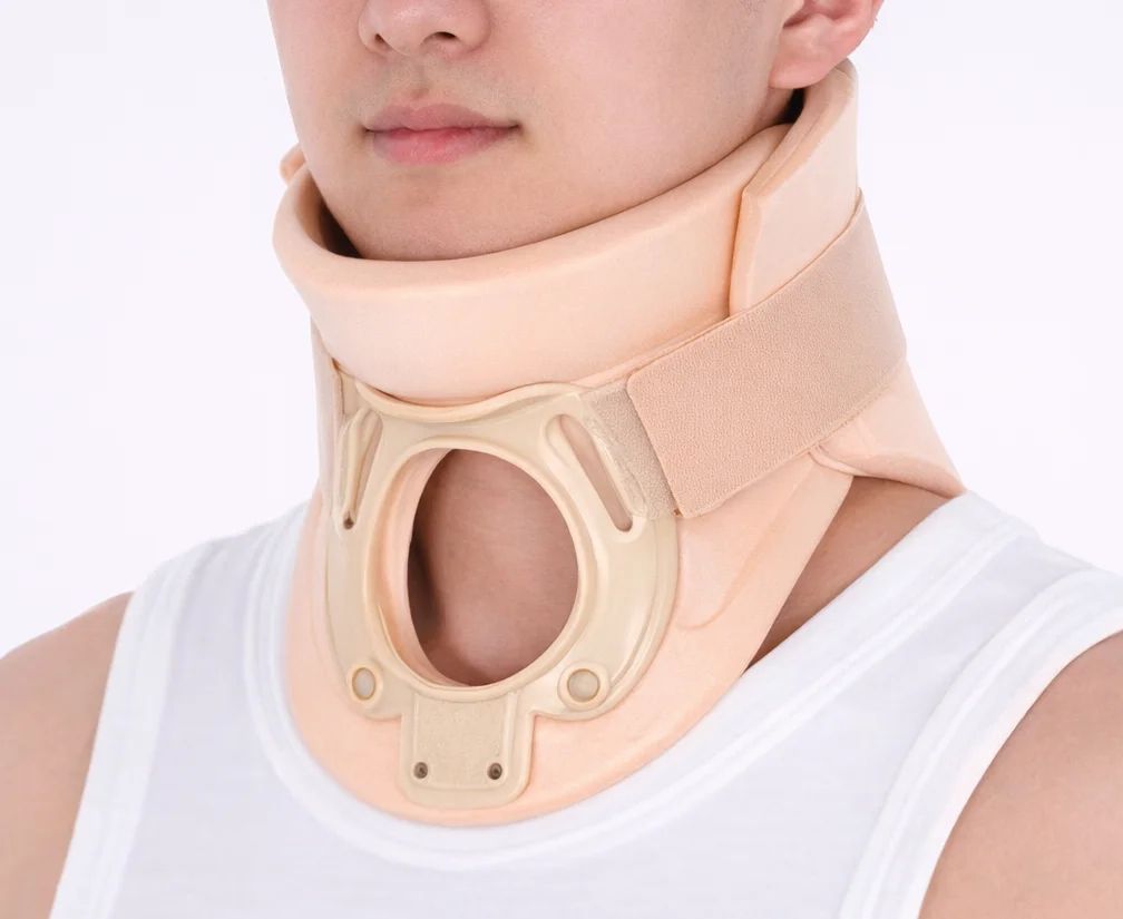 طوق فيلادلفيا للرقبة - Image 1